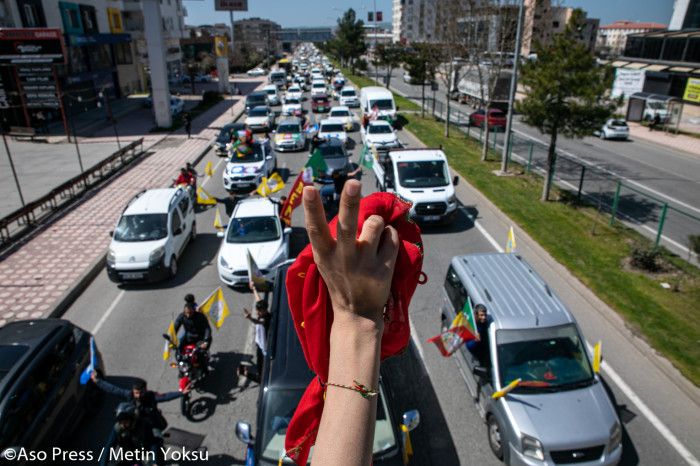 Batman’da DEM Parti'den kenti baştan başa geçen final konvoyu