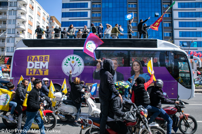 Batman’da DEM Parti'den kenti baştan başa geçen final konvoyu