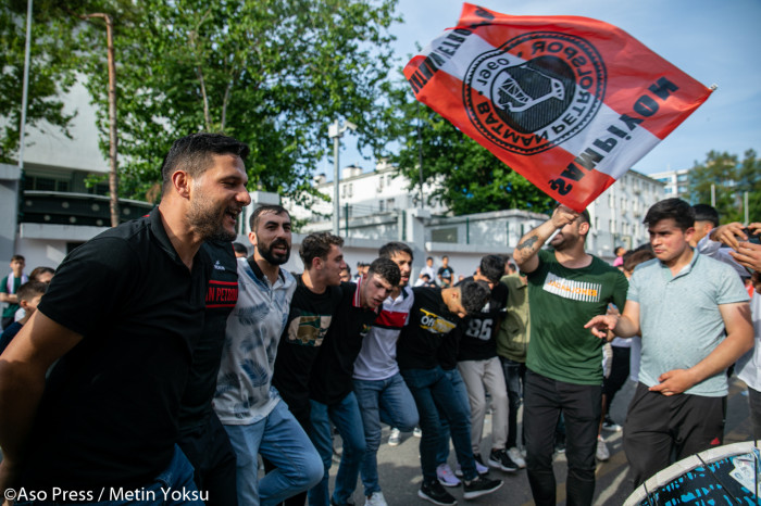 Petrolspor taraftarlarının şampiyonluk kutlamalarından kareler
