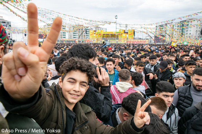 Diyarbakır Newroz'undan renkli kareler