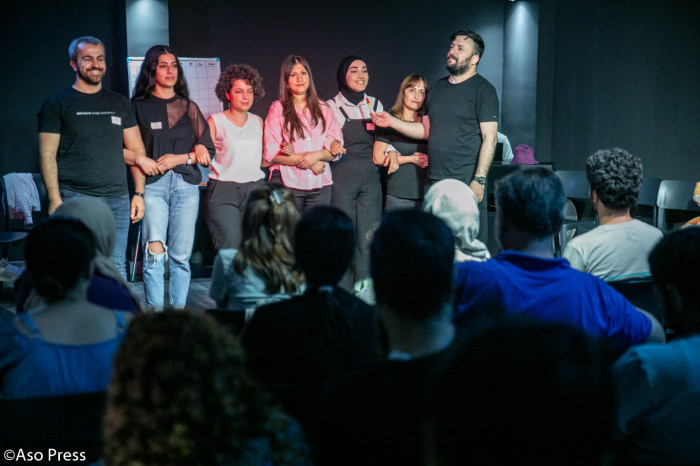 Kürtçe ‘doğaçlama tiyatro’, beğeni topladı