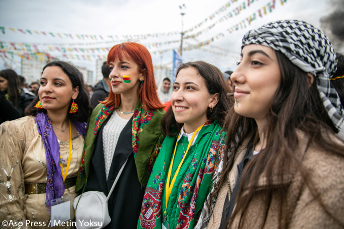 Newroz'da bütün bakışların yöneldiği kişi kimdi?