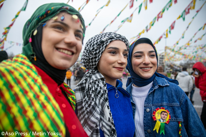 Newroz'da bütün bakışların yöneldiği kişi kimdi?