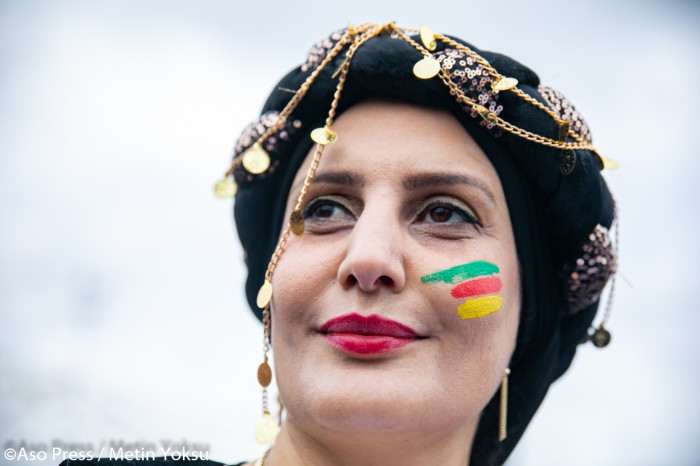 Newroz'da bütün bakışların yöneldiği kişi kimdi?