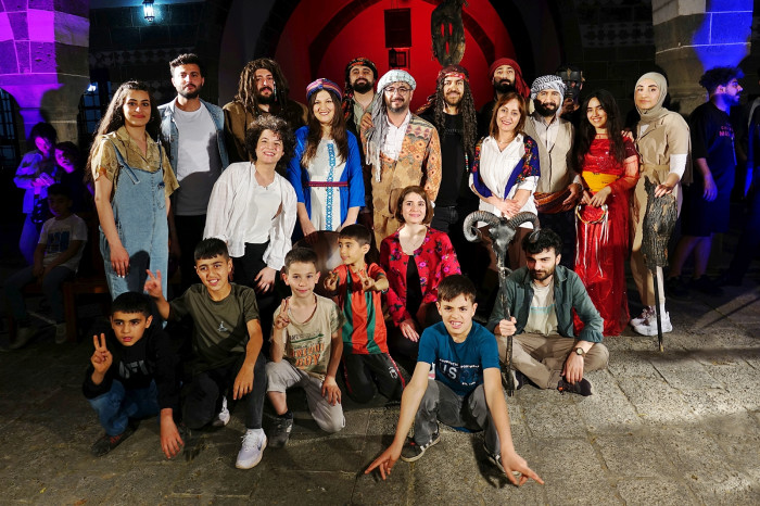 Fotoğraflar ile Diyarbakır'daki tiyatro festivali