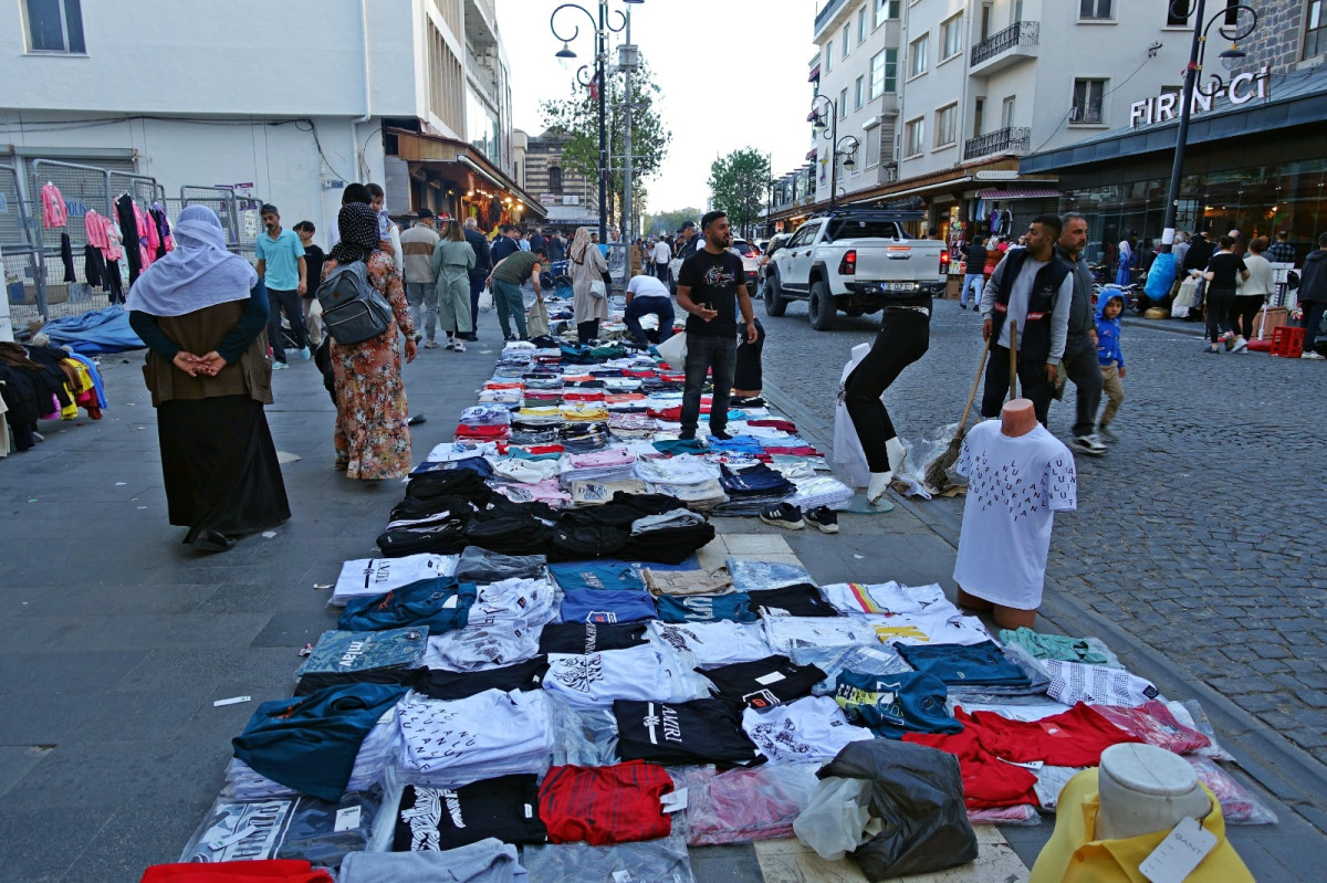 Bayram alışverişi sönük geçiyor
