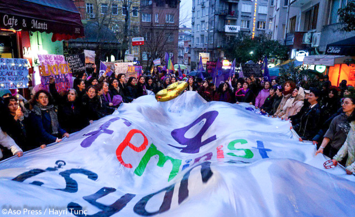 Feminist Gece Yürüyüşü'nden Potreler